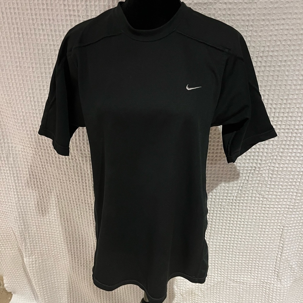 Nike short-sleeve top